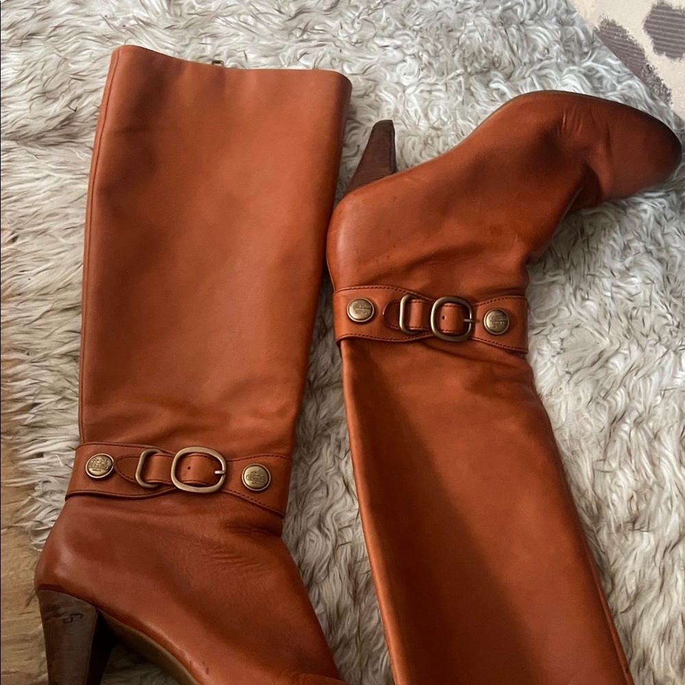 Elegant coach  Tan Leather Knee-High Boots